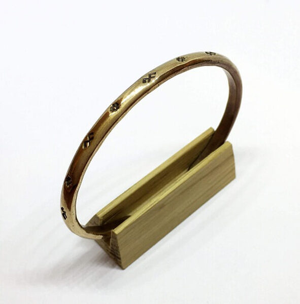 Bronzas aproce (art/146)